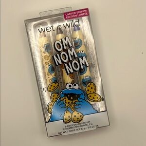Wet n Wild  3-piece multi stick set